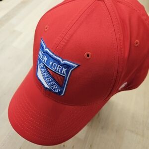 Fanatics - New York Rangers Red Fitted Hat